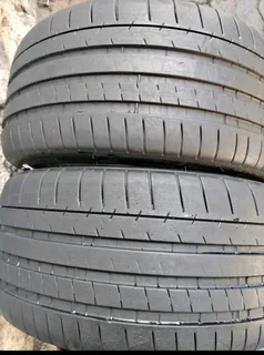 Two 255/35/19 Michelin pilot Super sport 80%