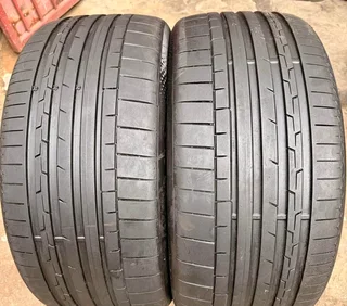 Two 295/35/23 continental normal tyers 80%