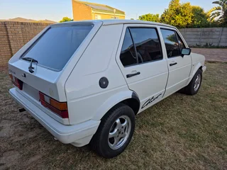 2002 Volkswagen Golf Hatchback