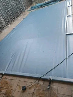 Swimming pool covers with alluminium poles