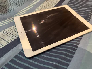 Apple IPAD 6th gen