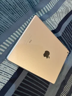 Apple IPAD 6th gen
