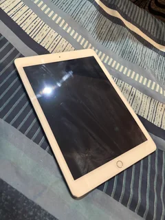Apple IPAD 6th gen