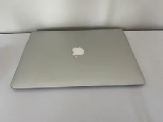 MacBook Air (13-inch, 2017)