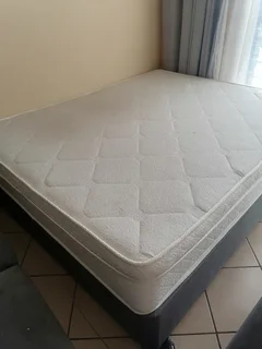 Queen size bed