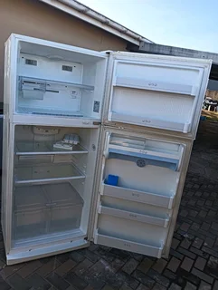 Lg frost free fridge freezer