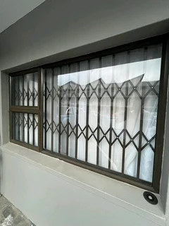 BURGLARS AND  CARPORTS