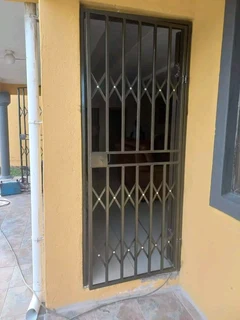 BURGLARS AND  CARPORTS