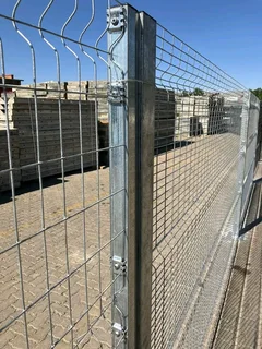 CLEAR VU FENCE