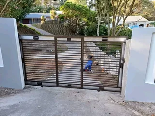 PAVING AND TAR, CARPORTS