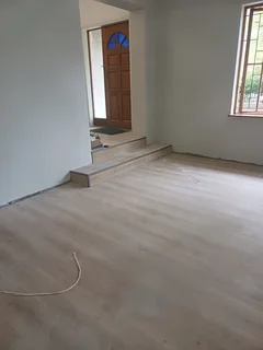 Laminated  floors, vinyl  floors