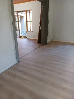 Laminated  floors, vinyl  floors