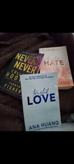 3 books, 2 Ana Huang twisted series and 1 colleen Hoover book