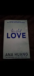 3 books, 2 Ana Huang twisted series and 1 colleen Hoover book