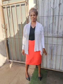 I&#39;m looking for a job as a domestic helper, nanny