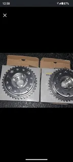 Camshaft timing gear Exhaust and Camshaft timing gear Intake For BMW