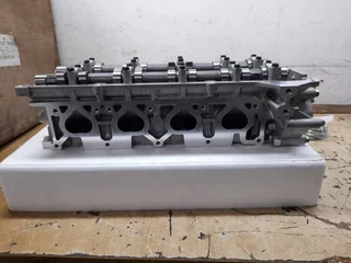Nissan 2.0 KA20 2.4 KA24DE Cylinder Head