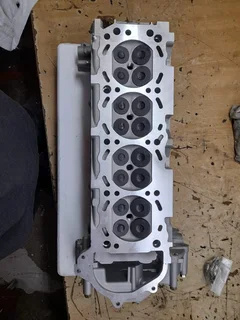 Nissan 2.0 KA20 2.4 KA24DE Cylinder Head