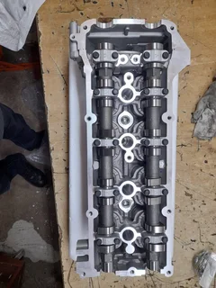 Nissan 2.0 KA20 2.4 KA24DE Cylinder Head