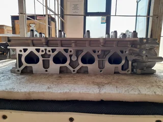 Nissan 2.0 KA20 2.4 KA24DE Cylinder Head