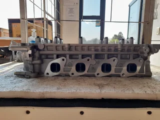 Nissan 2.0 KA20 2.4 KA24DE Cylinder Head