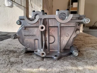 Nissan 2.0 KA20 2.4 KA24DE Cylinder Head