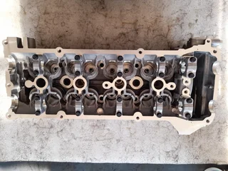 Nissan 2.0 KA20 2.4 KA24DE Cylinder Head