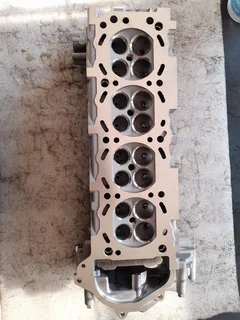 Nissan 2.0 KA20 2.4 KA24DE Cylinder Head