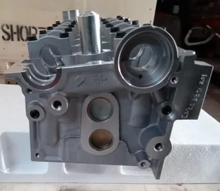 Hyundai G4ED Cylinder Head - CVVT or NON-VVT