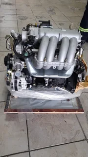 Toyota 2.2 4Y Engine Complete -  Fuel Injection