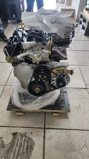 Toyota 2.2 4Y Engine Complete - Carburetor