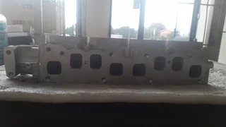 Toyota 3Y 4Y Cylinder Head - Hiace Hilux/Carburetor/Fuel Injection