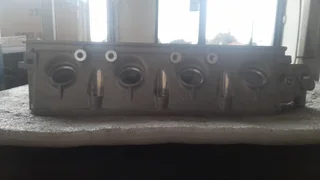 Toyota 3Y 4Y Cylinder Head - Hiace Hilux/Carburetor/Fuel Injection