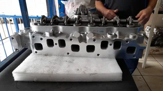 Toyota 3Y 4Y Cylinder Head - Hiace Hilux/Carburetor/Fuel Injection