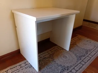 Desk Table