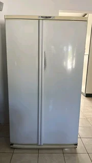 DEFY F640 Frost-Free Double Door Fridge – White (QUICK SALE!)