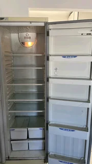 DEFY F640 Frost-Free Double Door Fridge – White (QUICK SALE!)