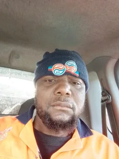 Am looking for a job as a driver