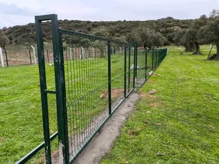 Fencing - Ad posted by Mike Chipata