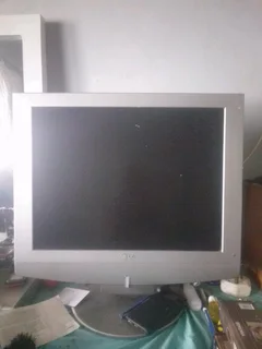 I buy unwanted tvs dead or alive and LCD PLASMA LCD BOX TV MICROWAVE ANY ELECTRONIC EQUIPMENT and LC