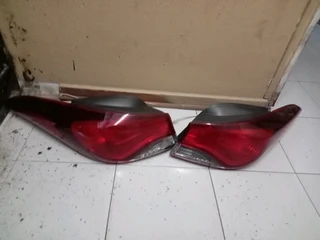 Hyundai Elantra Lh&amp;Rh taillights