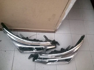 Toyota Prestige left&amp;right side headlight