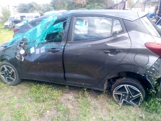 Hyundai i10 grand latest Stripping