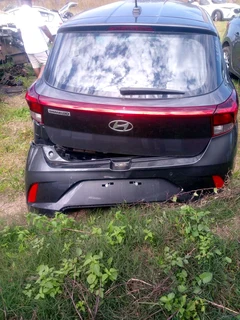 Hyundai i10 grand latest Stripping