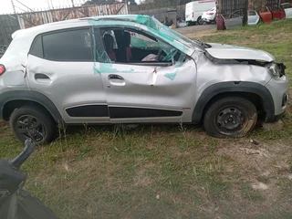 Renault Kwid old shape Stripping