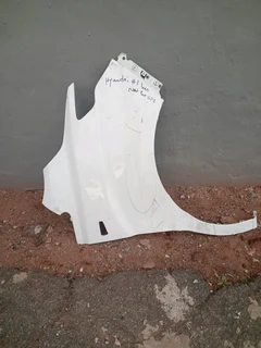 Hyundai H1 bus fender