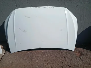 VW Polo 8 bonnet