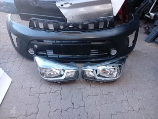 Kia Pegas front bumper and left&amp;right headlight