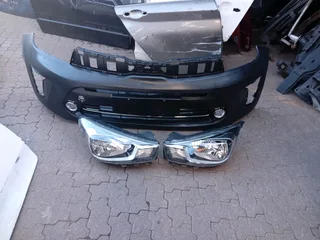 Kia Pegas front bumper and left&amp;right headlight