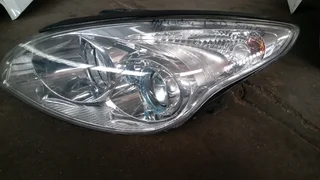 Hyundai i30 headlight